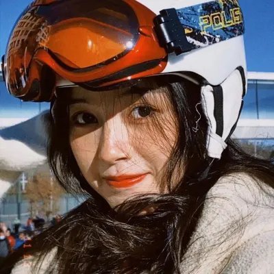 为黛茜小姐开车